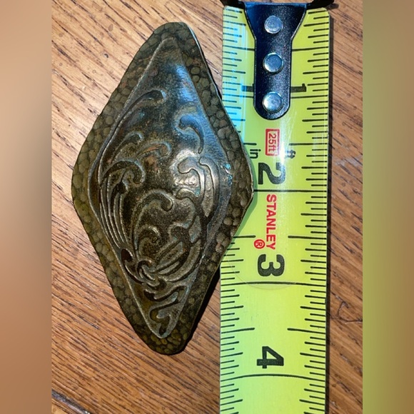 Frost Workshops Arts & Crafts Hammered / Etched Brass Brooch c1910 RARE FIND ☺️ - Picture 4 of 12